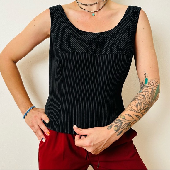 Tahari sleeveless blouse top striped Arthur Levine Pinstripe Suit Tank - Picture 2 of 6